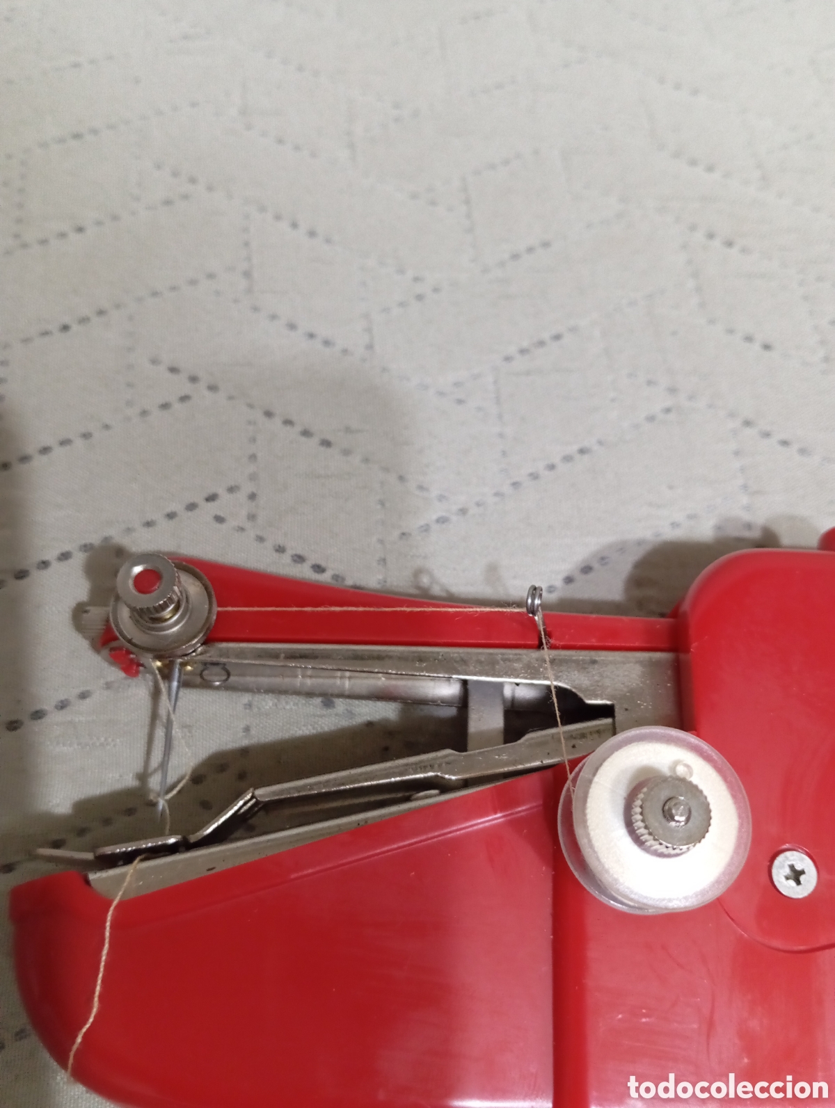 Segunda mano: Mini maquina de coser - Foto 3