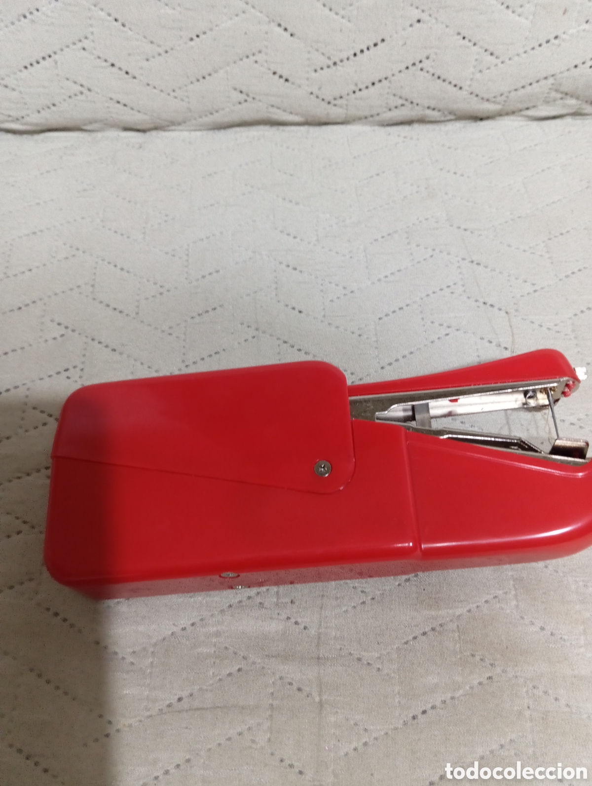 Segunda mano: Mini maquina de coser - Foto 4