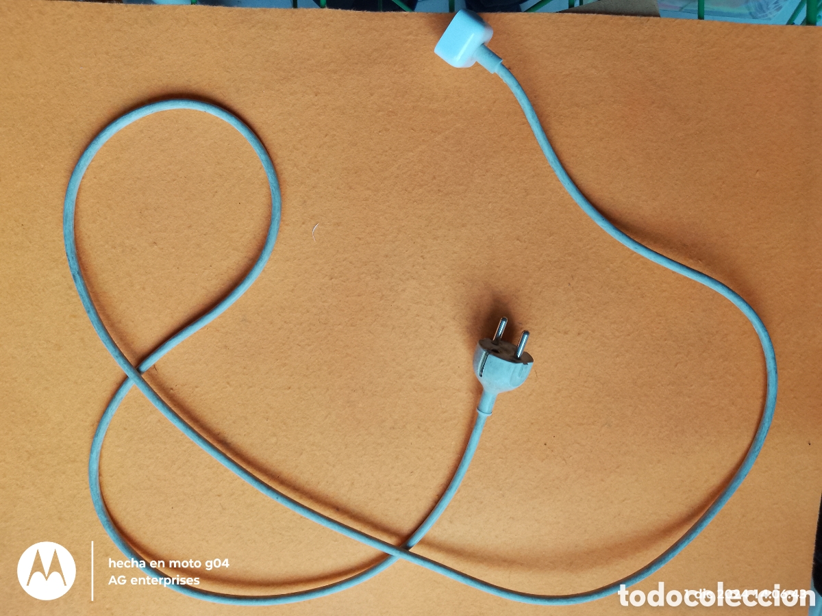 Segunda mano: Cable alimentaci&oacute;n MAC MacBook pro - Foto 1