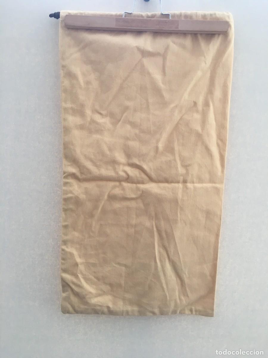 Segunda mano: Funda de Louis Vuitton. - Foto 2