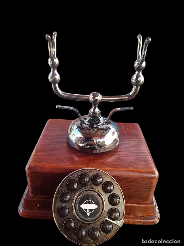 Segunda mano: Tel&eacute;fono de madera Imitaci&oacute;n Modelo Antiguo. - Foto 2