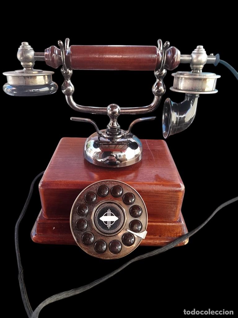 Segunda mano: Tel&eacute;fono de madera Imitaci&oacute;n Modelo Antiguo. - Foto 1