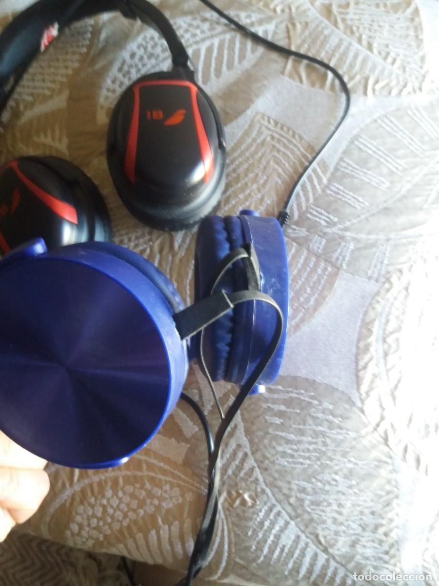 Segunda mano: PAREJA AURICULARES AL&Aacute;MBRICOS AJUSTABLES - Foto 3