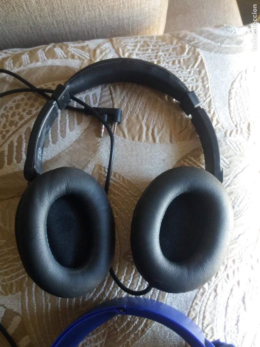 Segunda mano: PAREJA AURICULARES AL&Aacute;MBRICOS AJUSTABLES - Foto 4