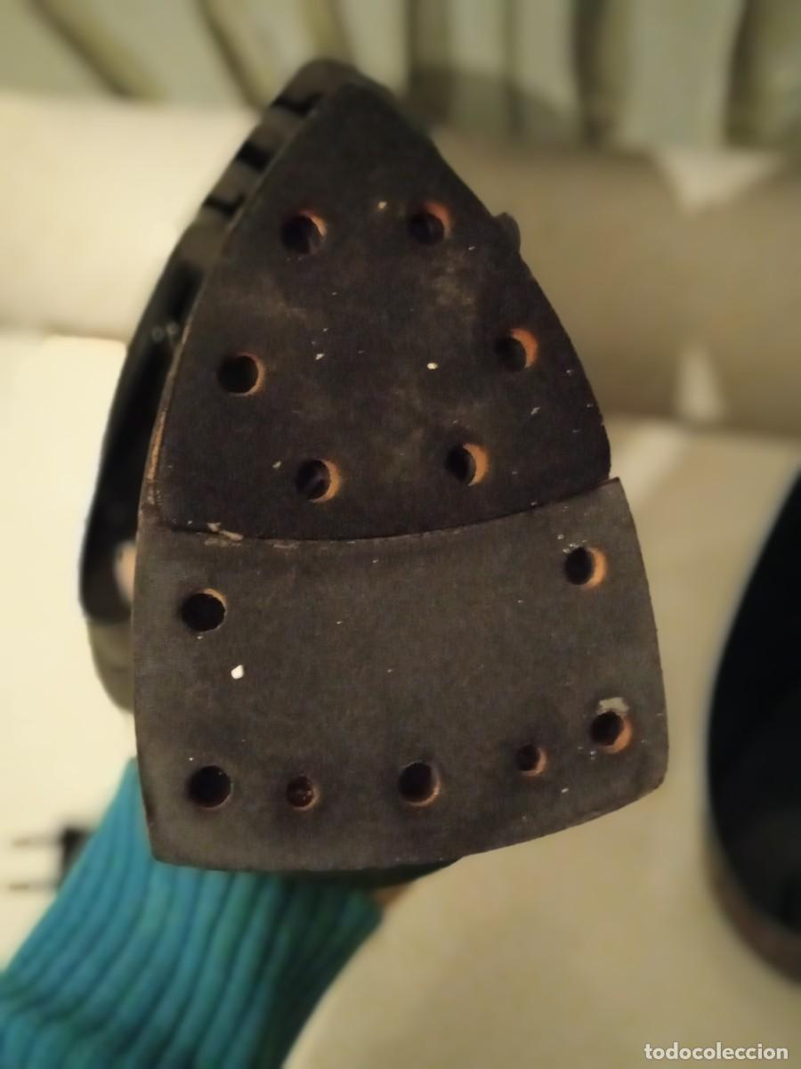 Segunda mano: Lijadora Bosch inal&aacute;mbrica (para reparar) - Foto 3