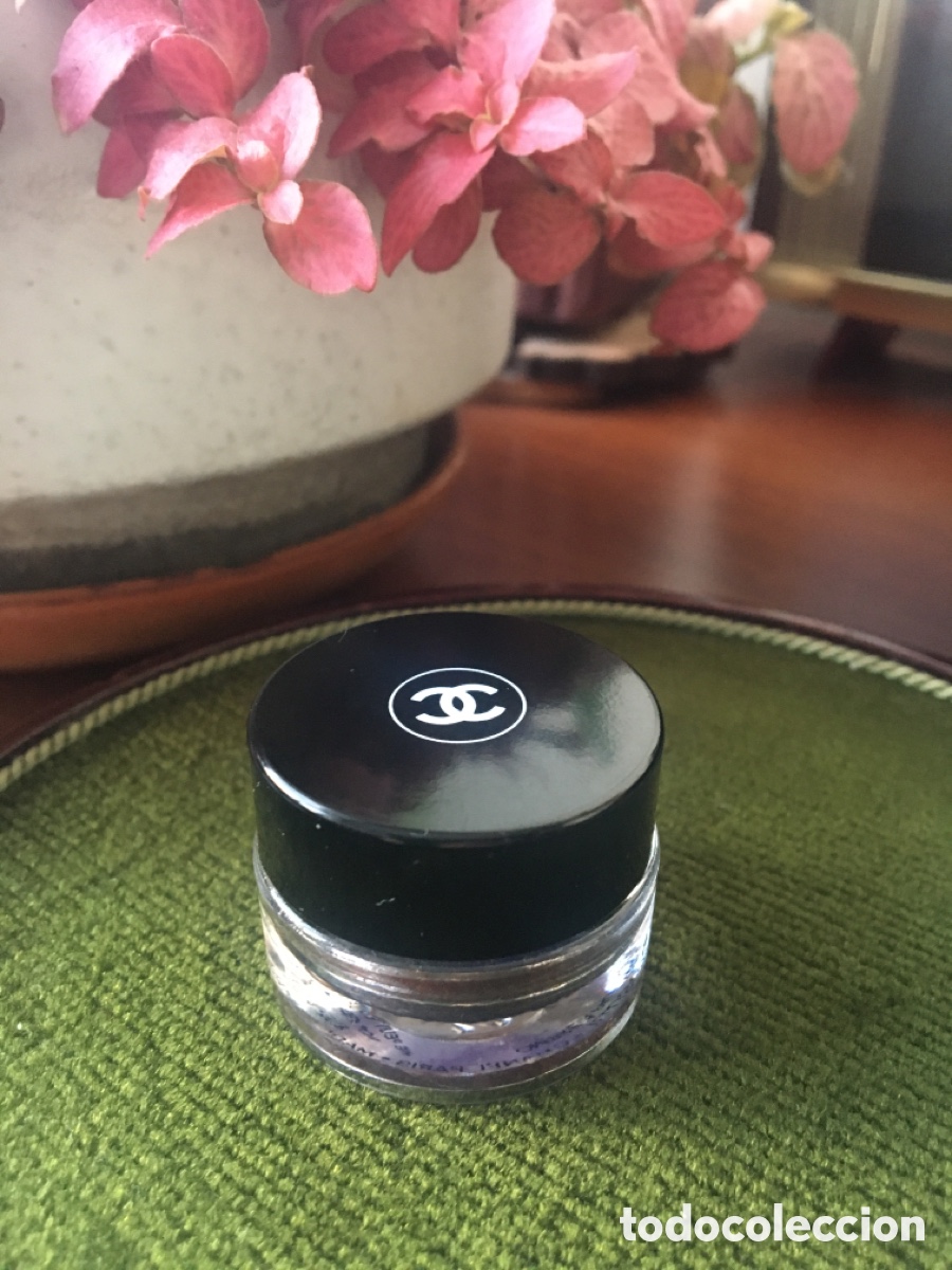 Segunda mano: Chanel sombra de ojos en en crema - Foto 1