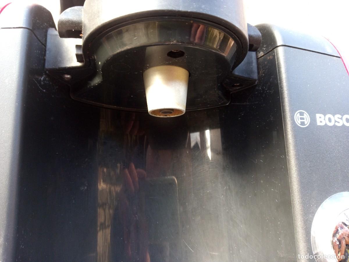 Segunda mano: Cafetera de c&aacute;psulas Bosch Tassimo Roja. Caf&eacute;. Funciona - Foto 18