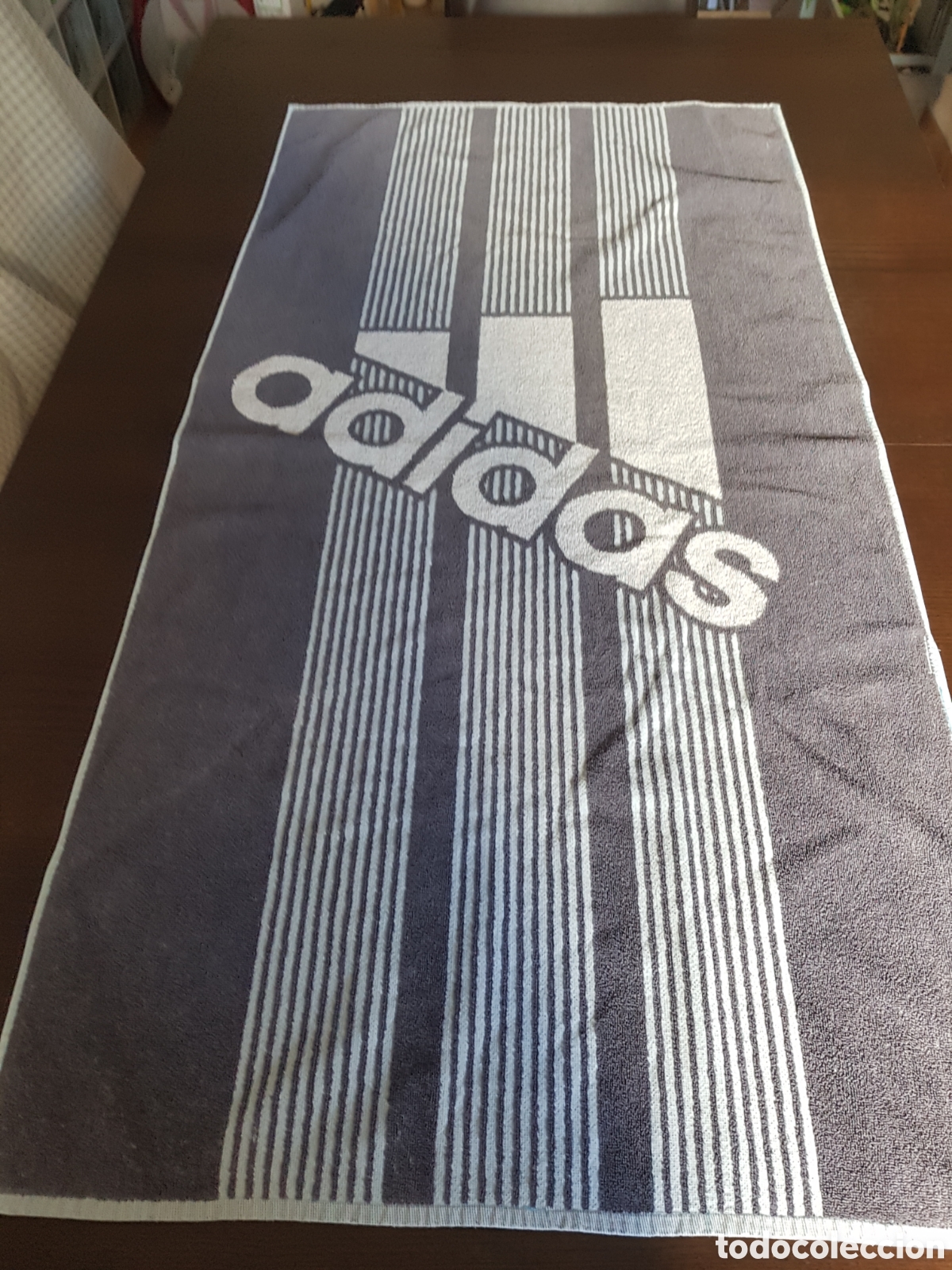 Segunda mano: Toalla Adidas original - Foto 1