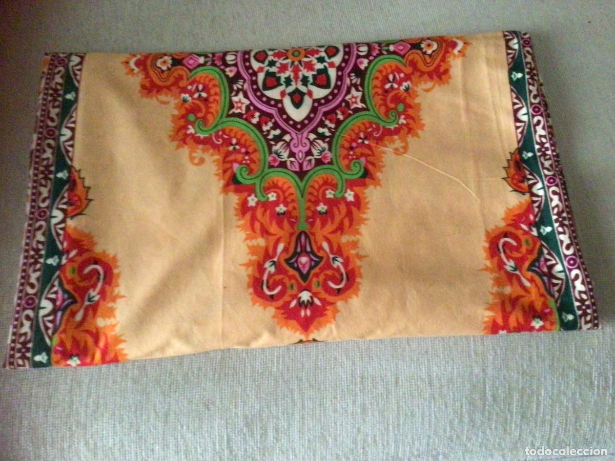 Segunda M&atilde;o: Tela. Colores naranjas.