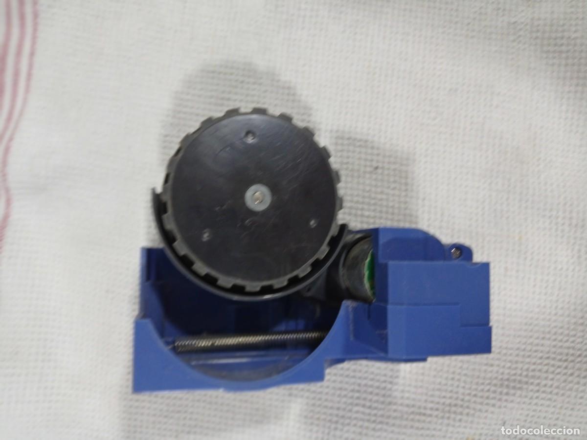 Segunda mano: rueda derecha irobot roomba 770 original usada - Foto 1