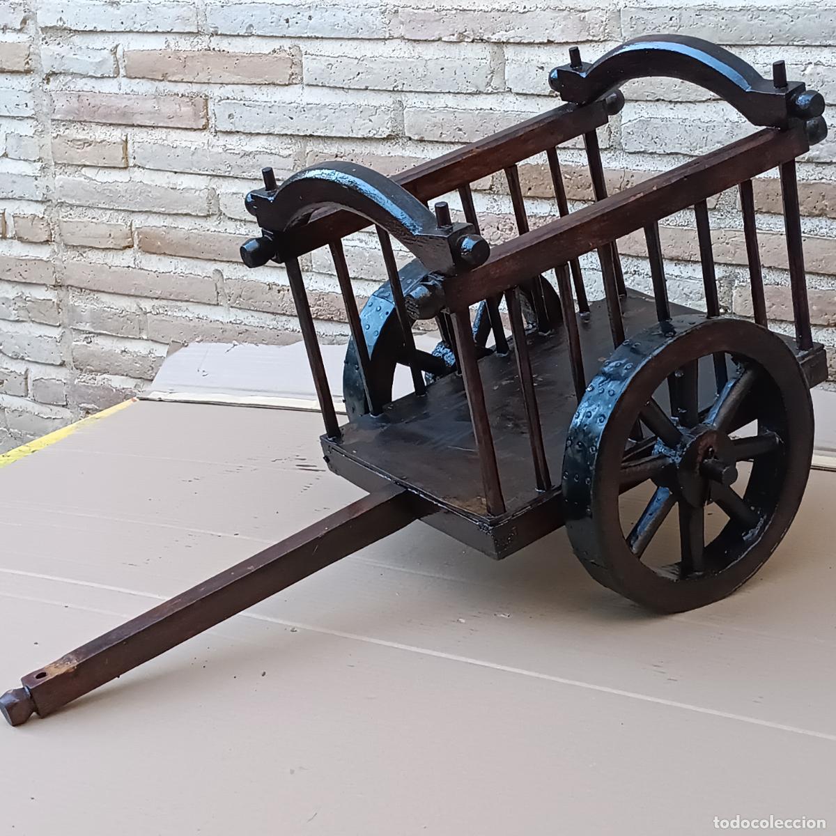 Segunda mano: CARRO DE ARTESANIA DE MADERA. - Foto 1