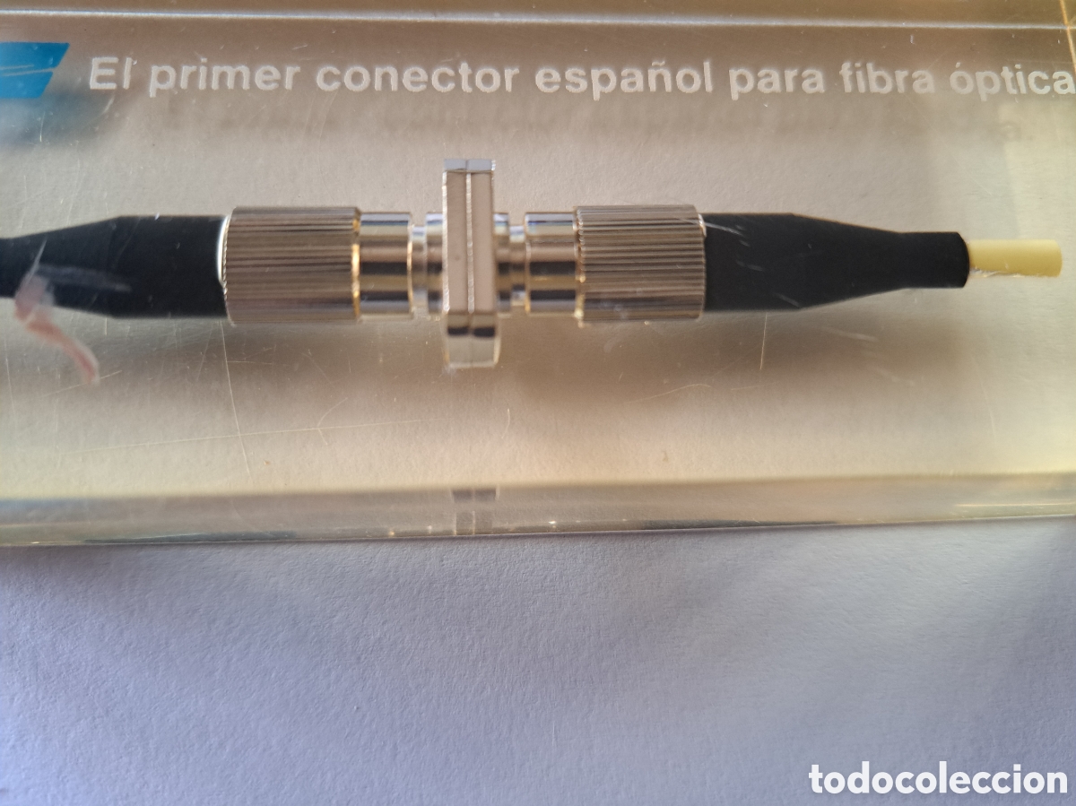 Segunda mano: Pisa-papeles conector de fibra &oacute;ptica - Foto 3