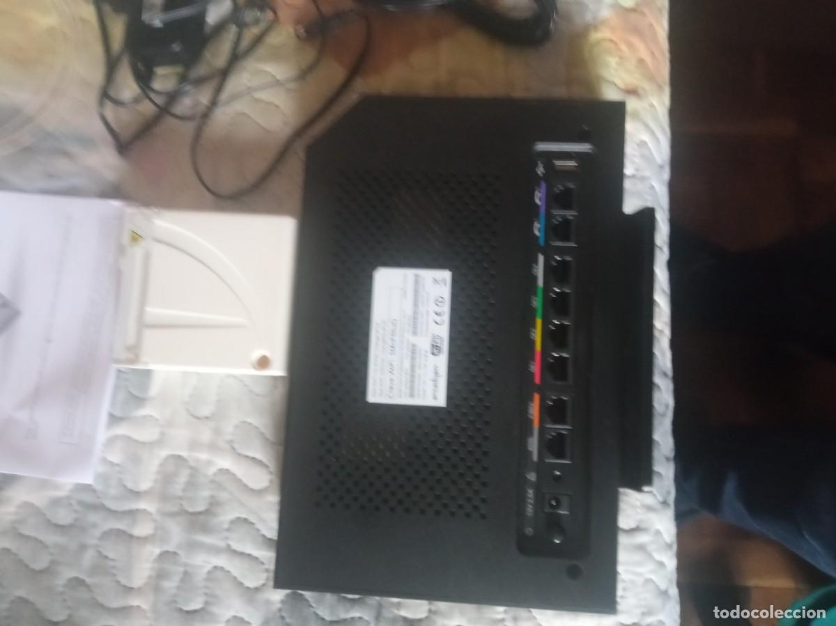 Segunda mano: Routers y diversos elementos de conexi&oacute;n a internet - Foto 1