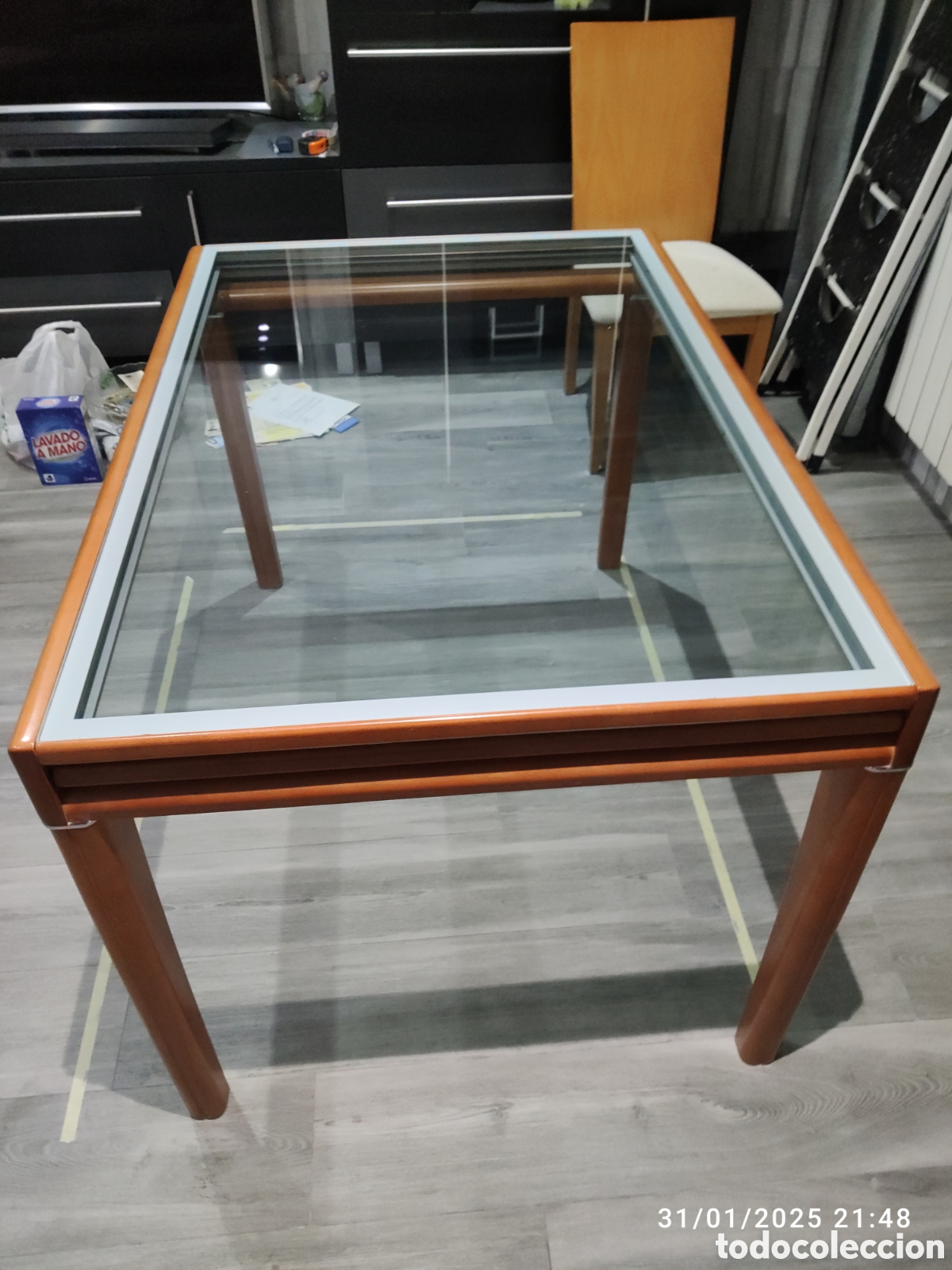 Segunda mano: Mesa comedor estable y solida - Foto 2