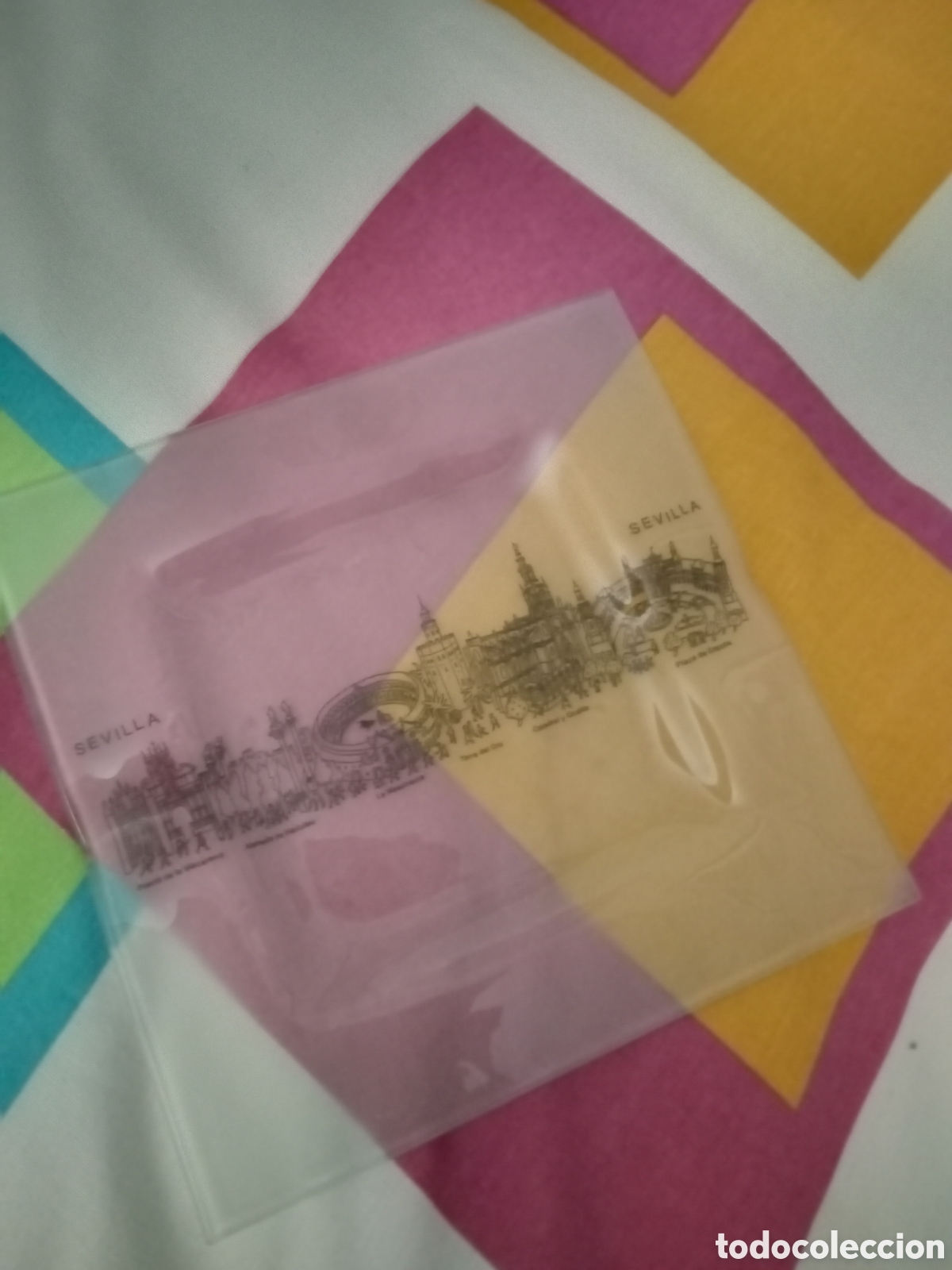 Segunda mano: Cenicero transparente con monumentos de Sevilla - Foto 2