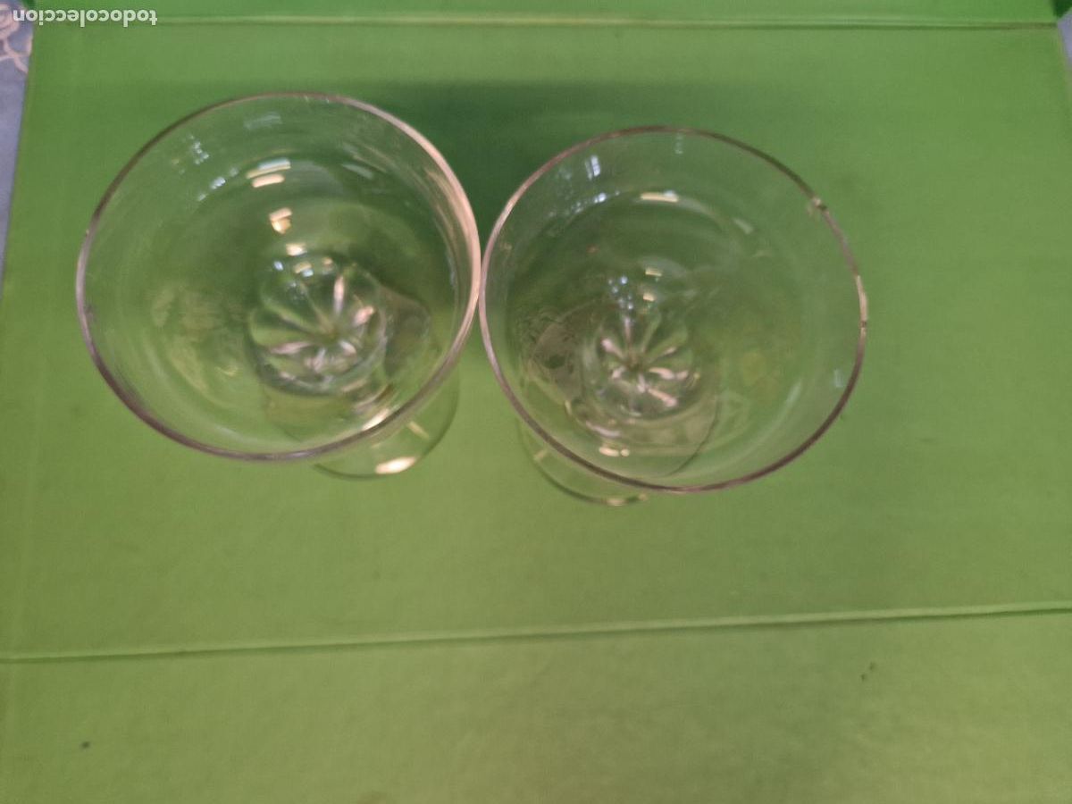 Segunda mano: 2 BONITAS COPAS DE CRISTAL. MEDIDA 12*10CM - Foto 1