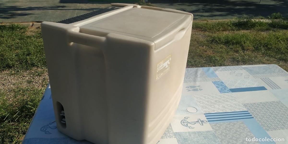 Segunda mano: Electrolux Nevera trivalente para camping - Foto 4