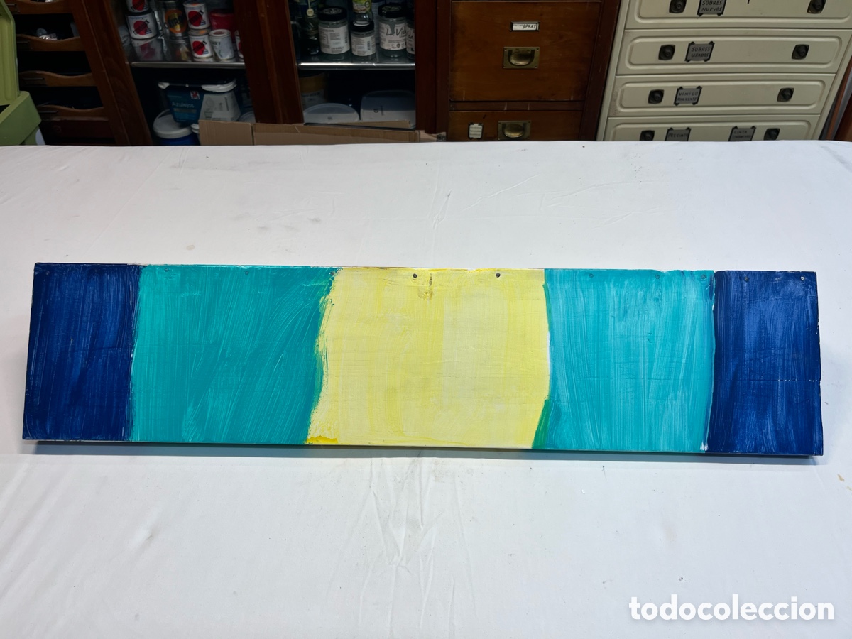 Segunda mano: Perchero de madera para pared pintado 4 colores - Foto 7