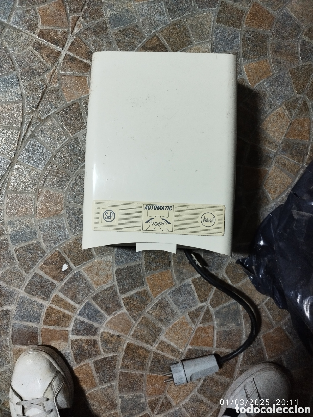 Segunda mano: 1 Secador de manos el&eacute;ctrico - Foto 1
