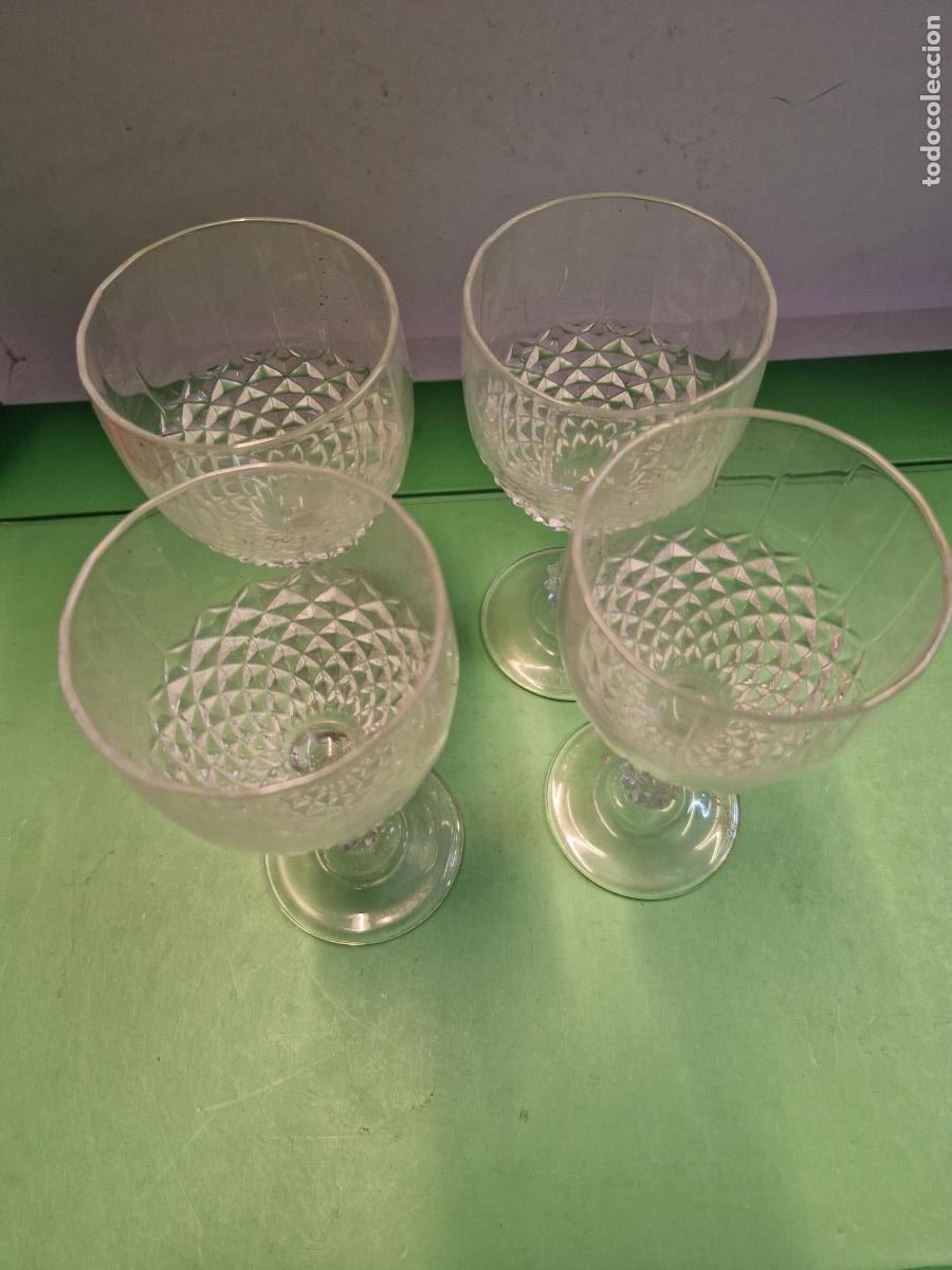 Segunda mano: 4 BONITAS COPAS DE CRISTAL. MEDIDA 17*6CM - Foto 2