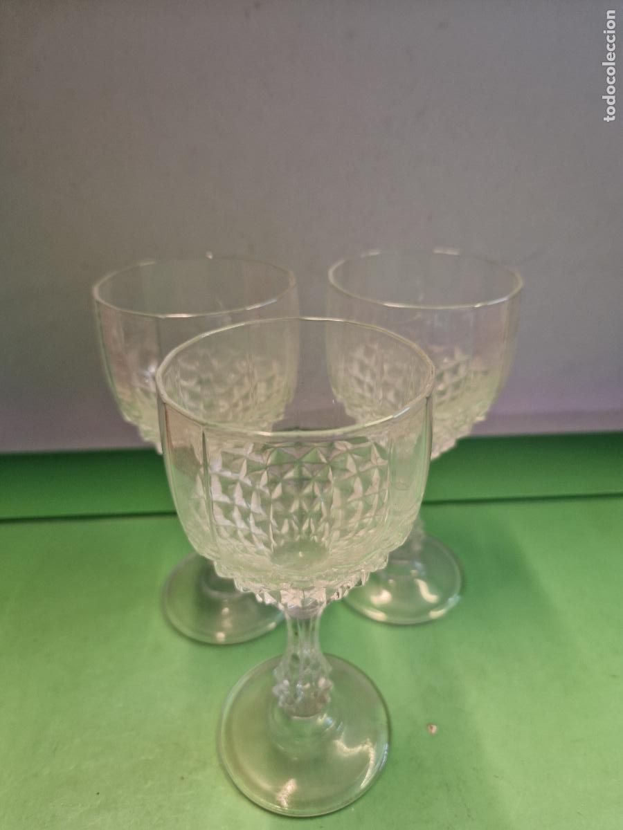Segunda mano: 3 BONITAS COPAS DE CRISTAL. MEDIDA 13*6CM - Foto 2