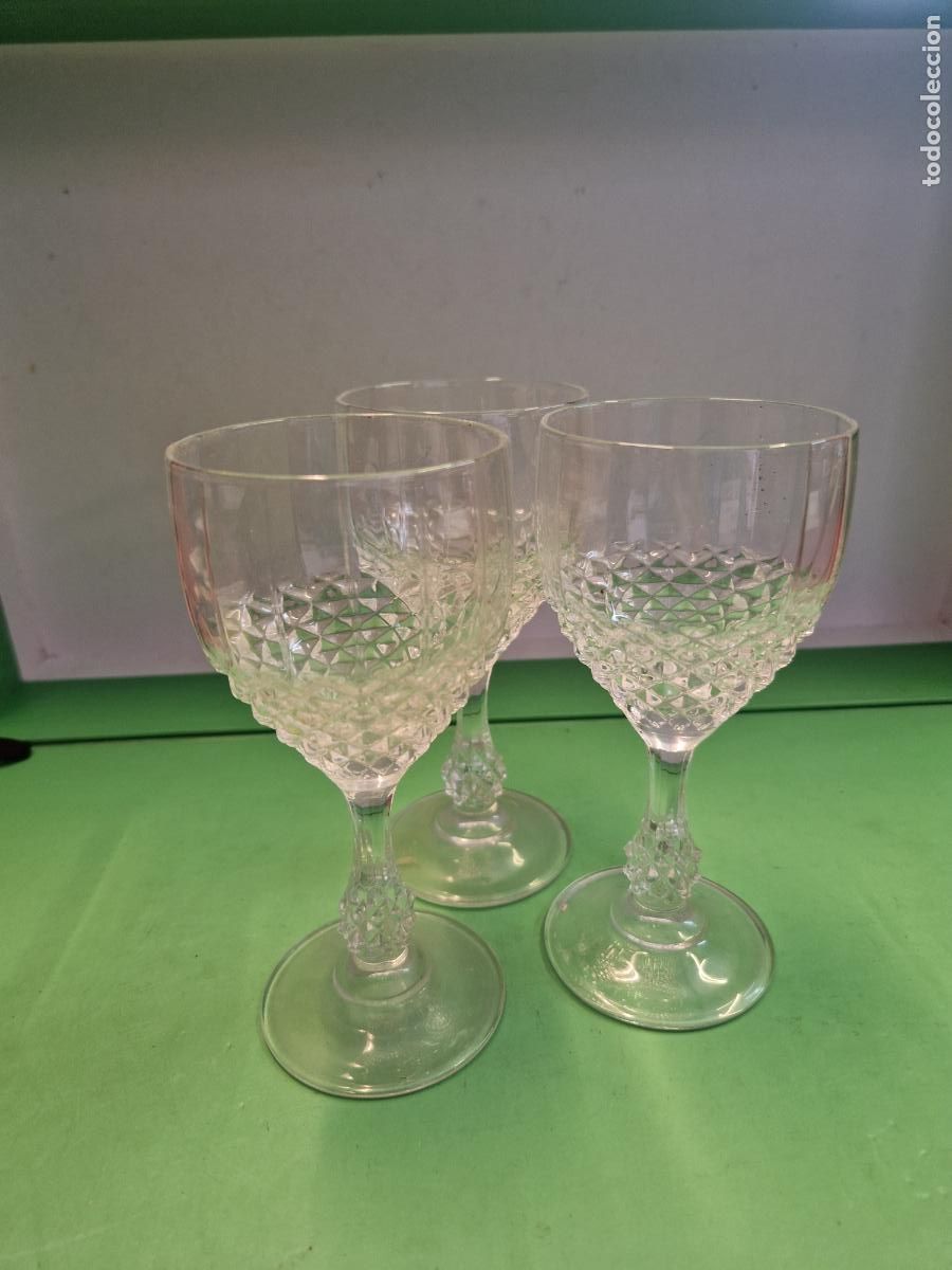 Segunda mano: 3 BONITAS COPAS DE CRISTAL. MEDIDA 13*6CM - Foto 2