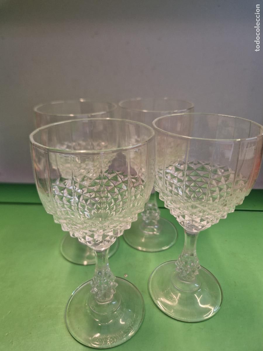 Segunda mano: 4 BONITAS COPAS DE CRISTAL. MEDIDA 15*6CM - Foto 2