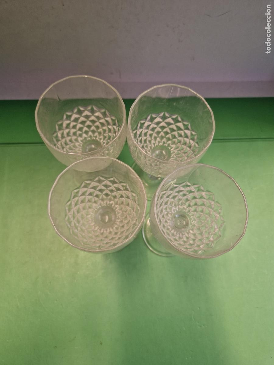Segunda mano: 4 BONITAS COPAS DE CRISTAL. MEDIDA 13*6CM - Foto 2