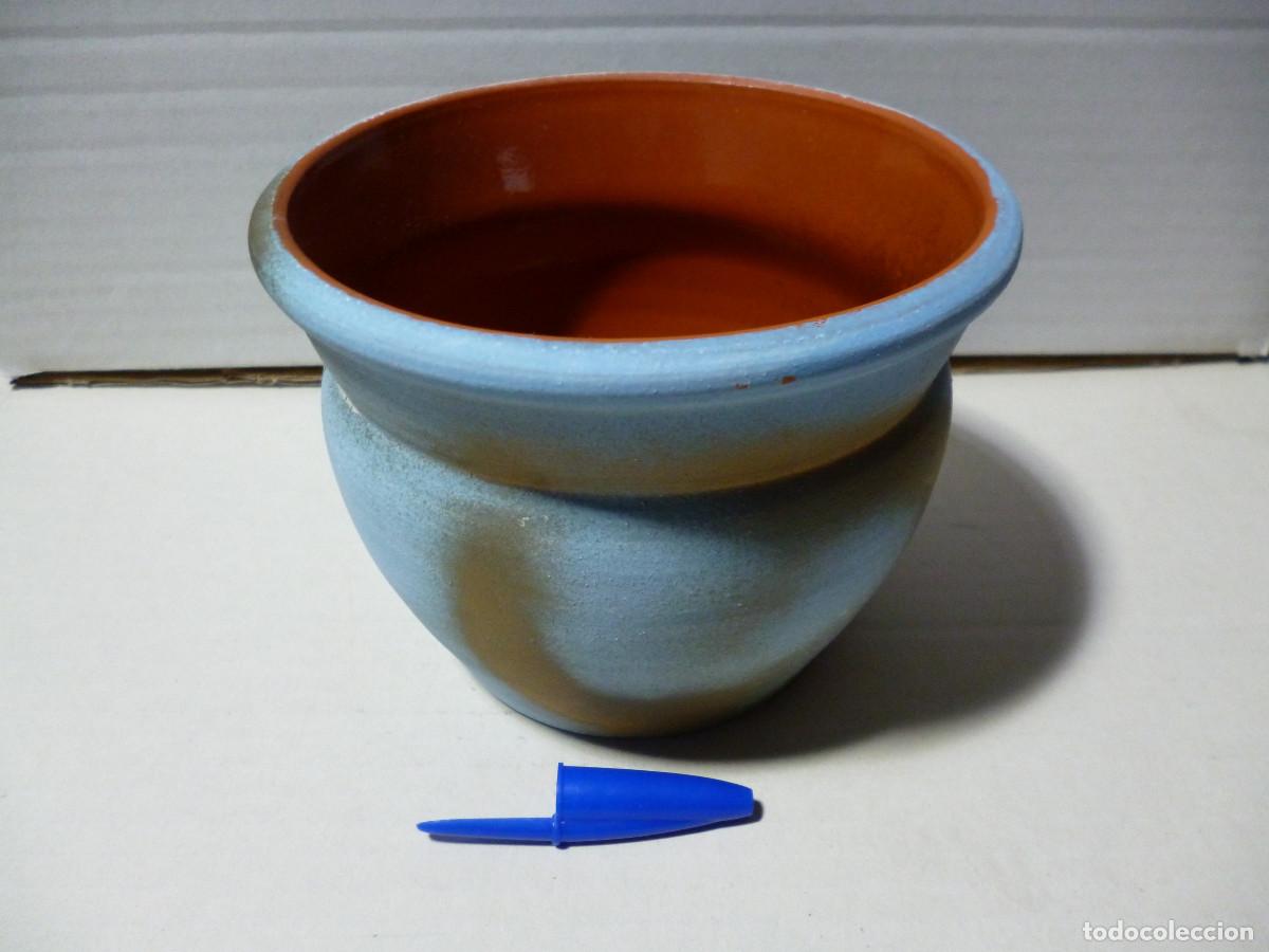 Segunda mano: MACETERO DE BARRO PINTADO AZUL - Foto 1