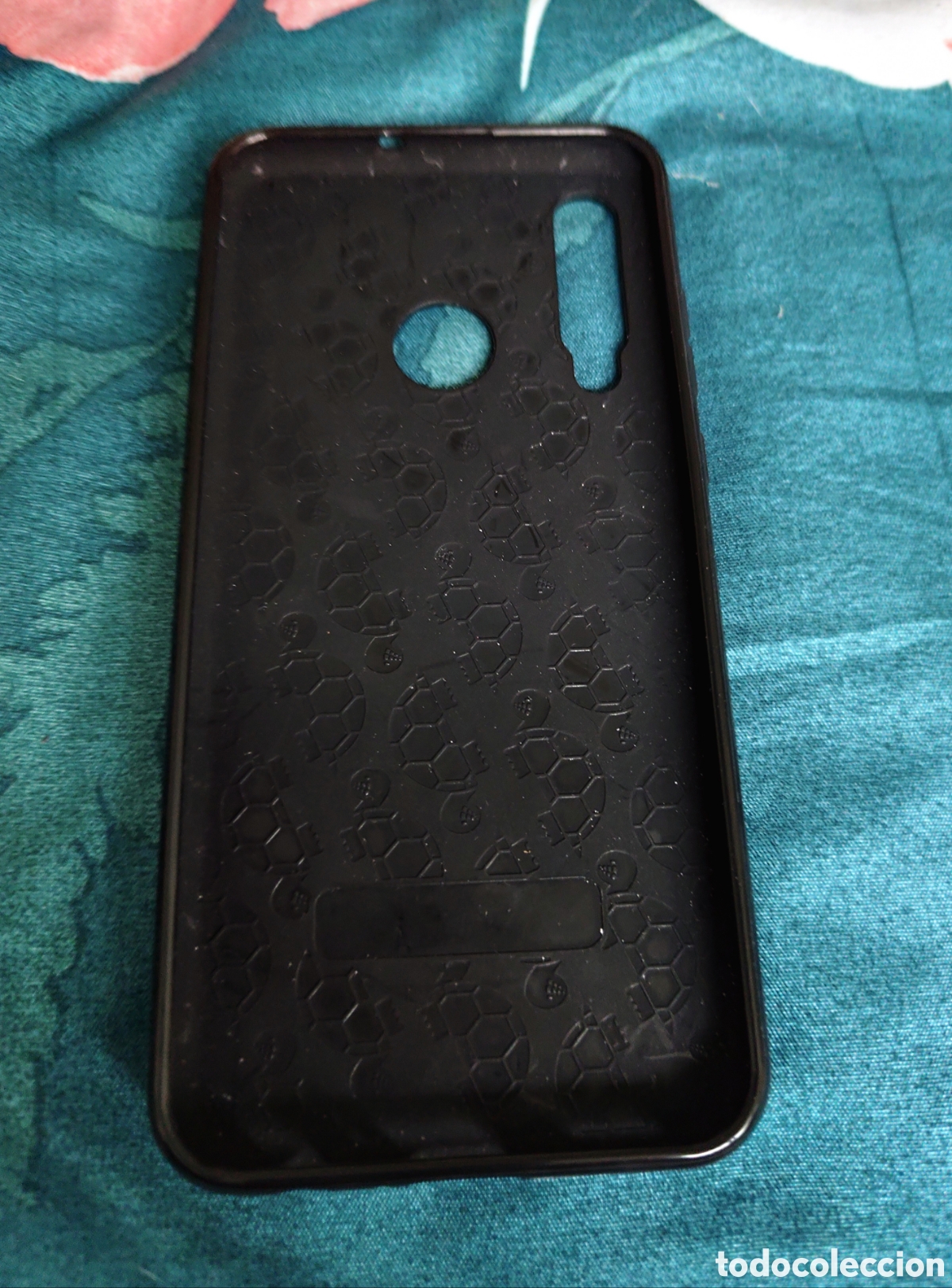 Segunda mano: Funda para m&oacute;vil Huawei P smart 2019 - Foto 2