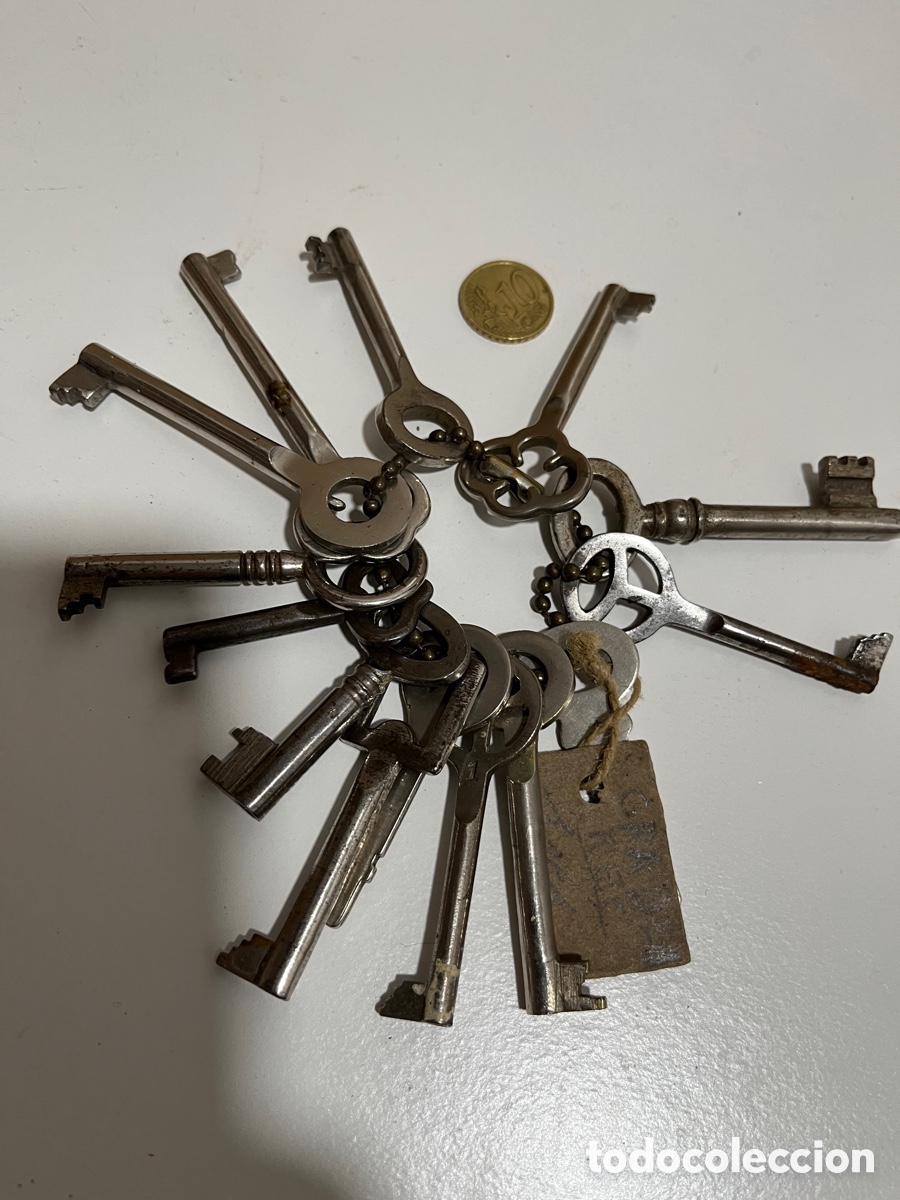 Segunda mano: 12 llaves antiguas del siglo XX - Foto 1