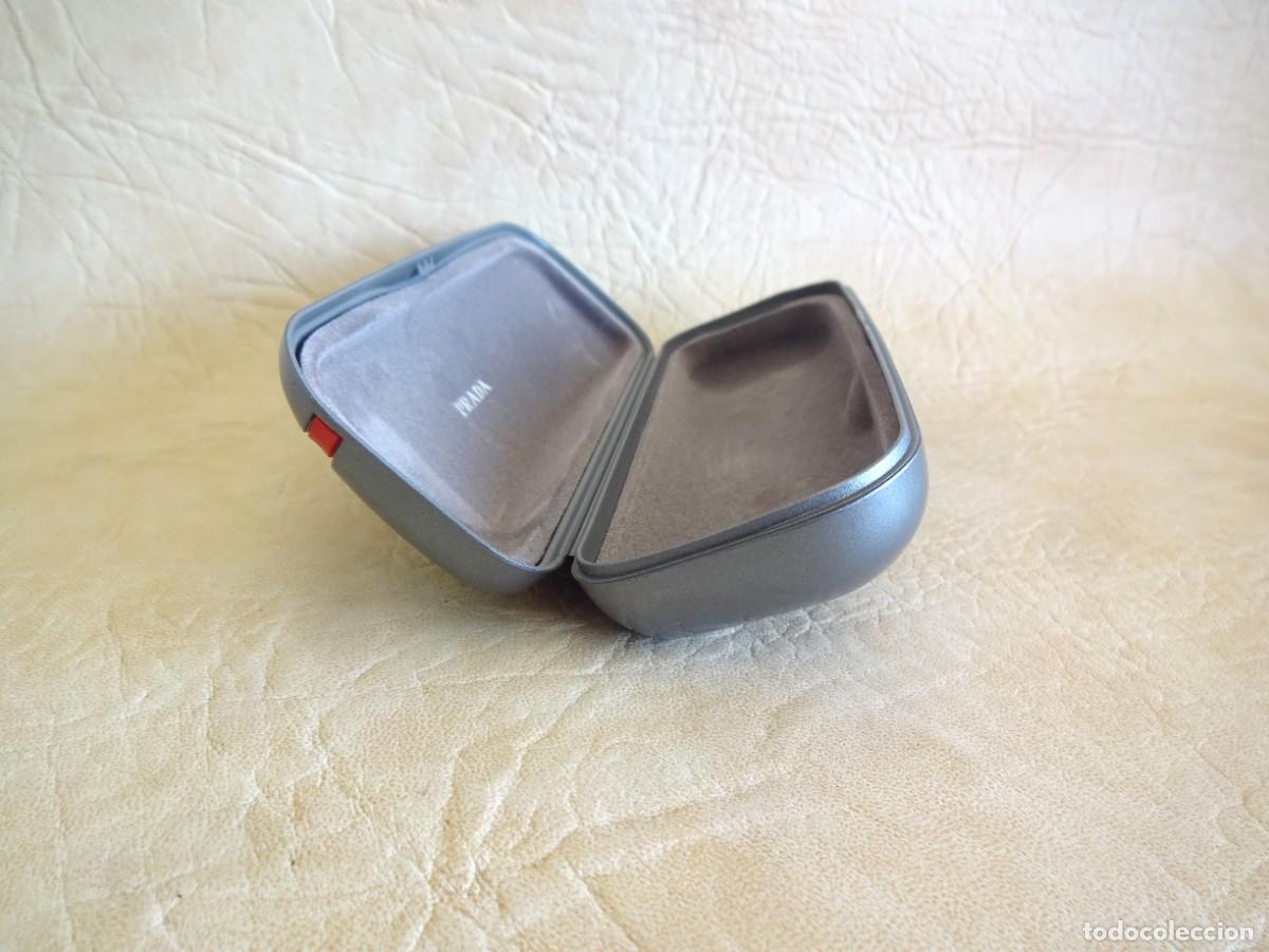 Segunda mano: funda para gafas de sol Prada nueva - Foto 3