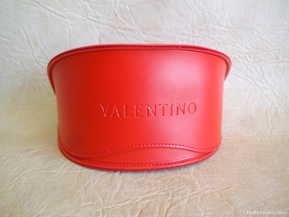 Segunda mano: funda para gafas de sol Valentino nueva - Foto 1
