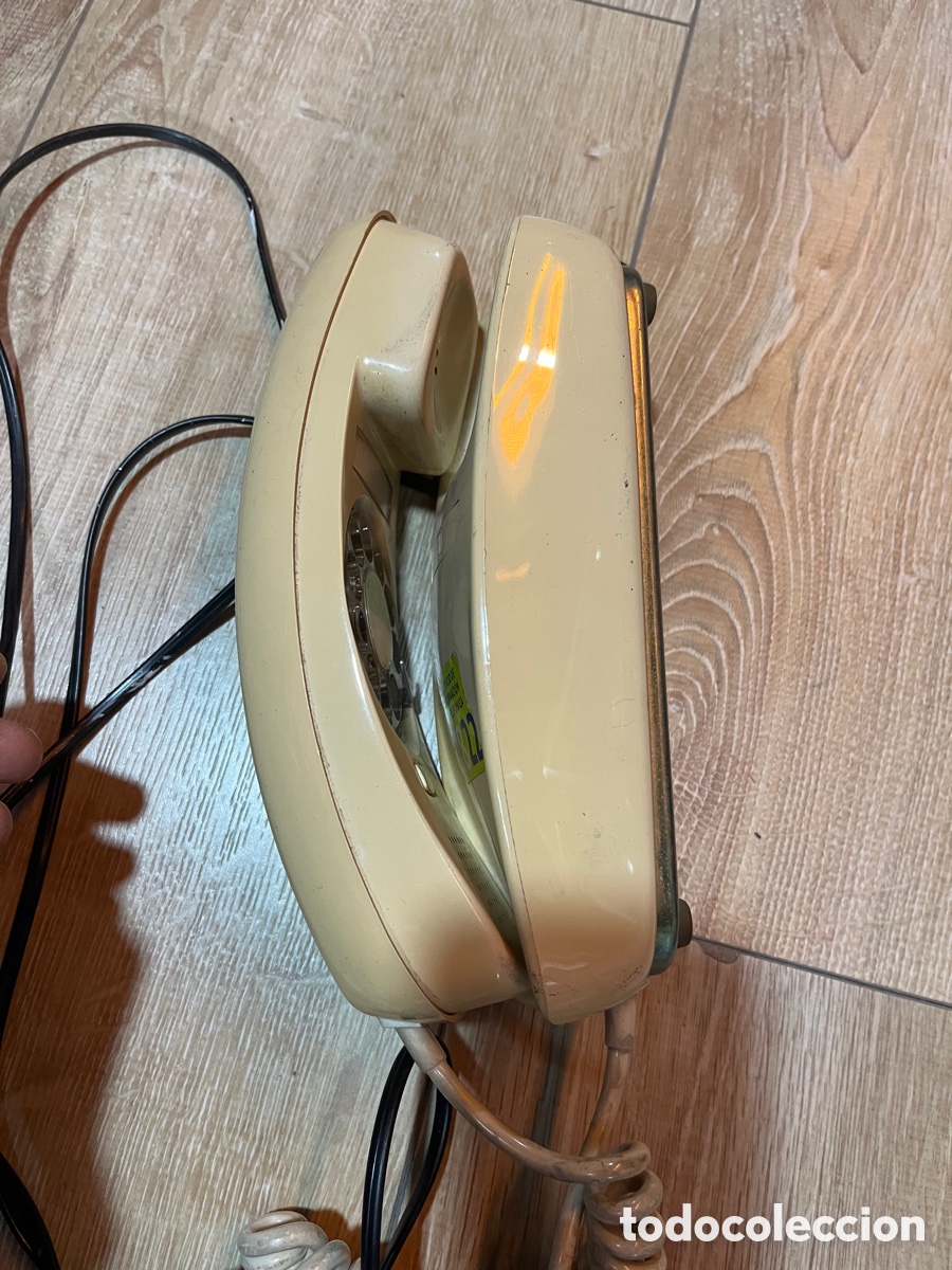 Segunda mano: Un viejo tel&eacute;fono antiguo - Foto 2