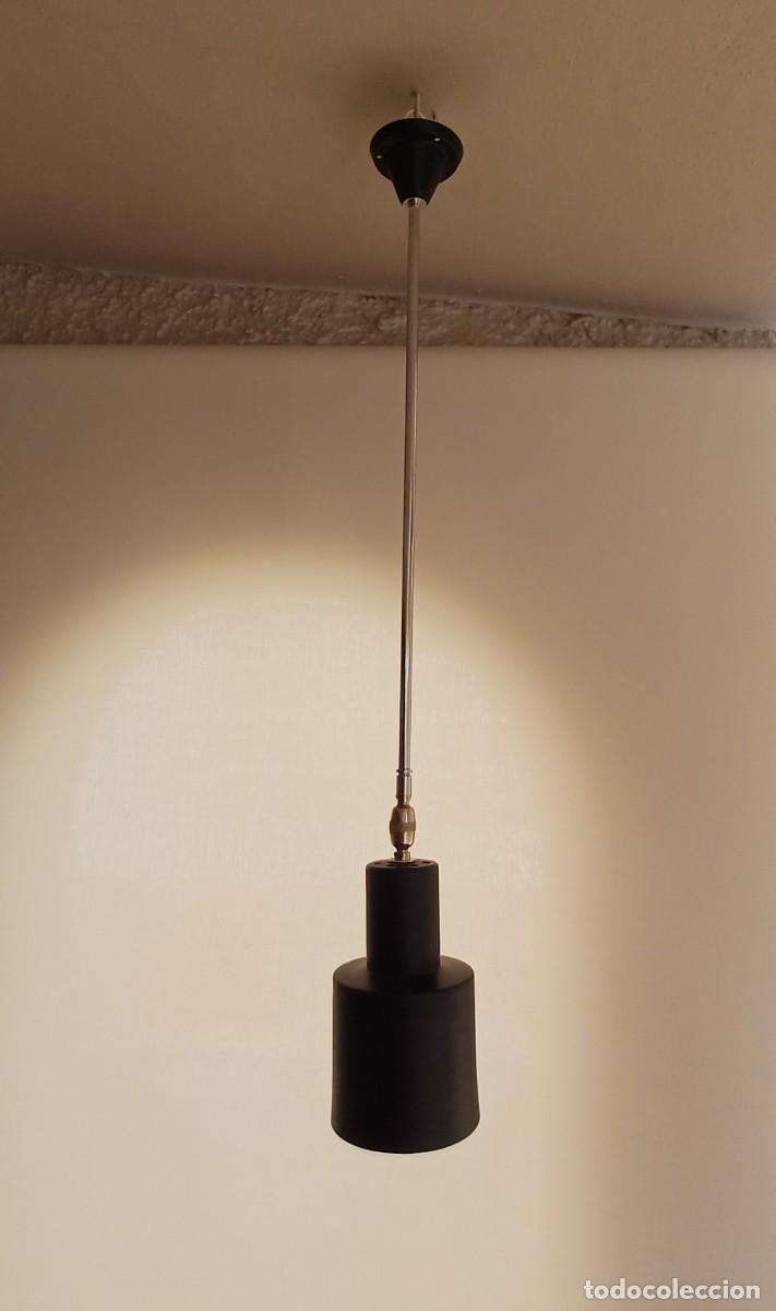 Segunda mano: L&aacute;mpara de techo orientable - Foto 1