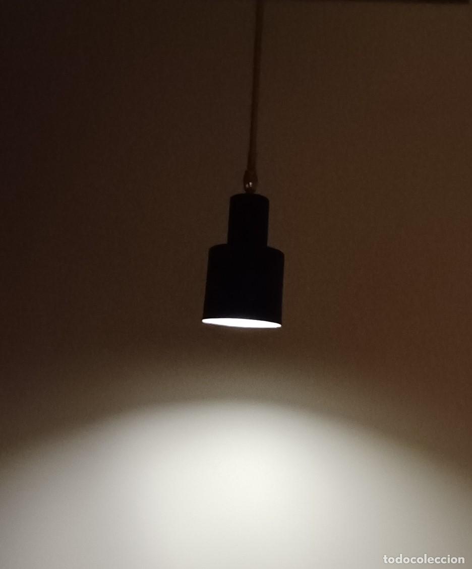 Segunda mano: L&aacute;mpara de techo orientable - Foto 8