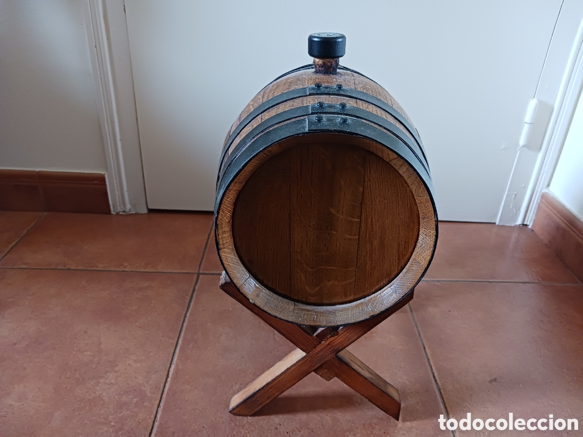 Segunda mano: Barril de madera con caballete para co&ntilde;ac - Foto 3