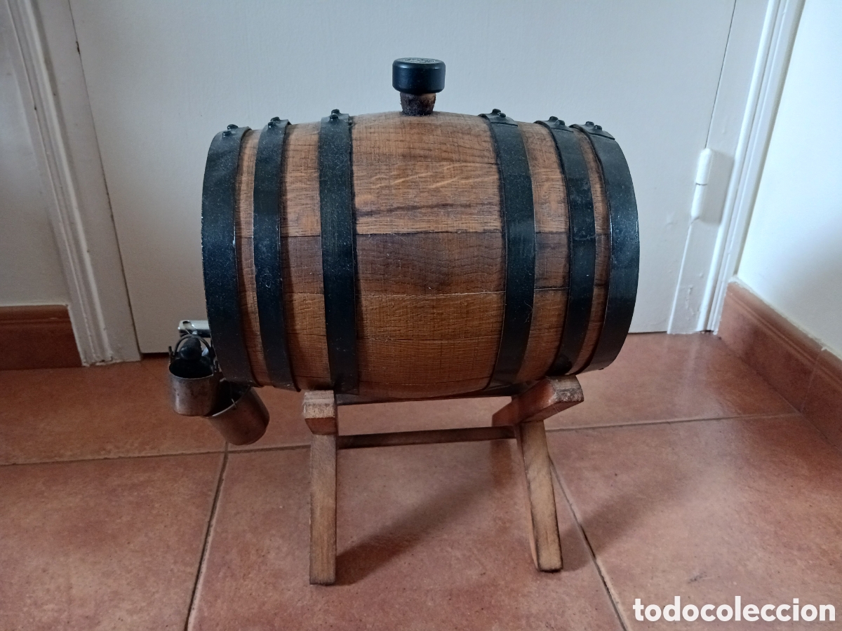 Segunda mano: Barril de madera con caballete para co&ntilde;ac - Foto 4