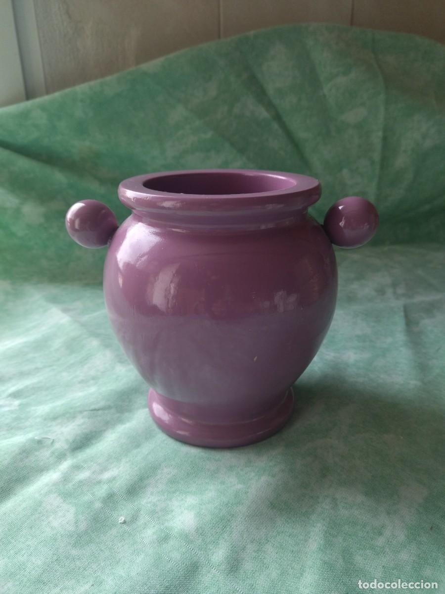 Segunda mano: Bonita orza de madera pintado en morado. - Foto 1