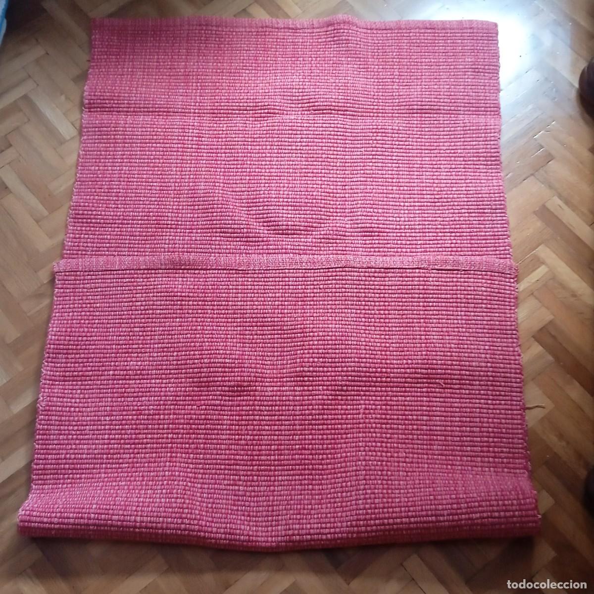 Segunda mano: ALFOMBRA-JARAPA-PIE DE CAMA-COLOR ROJO - Foto 4