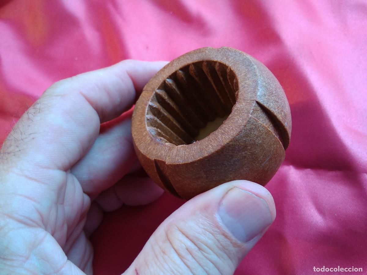 Segunda mano: Tap&oacute;n para botellas de cava Vitrina 17 - Foto 3