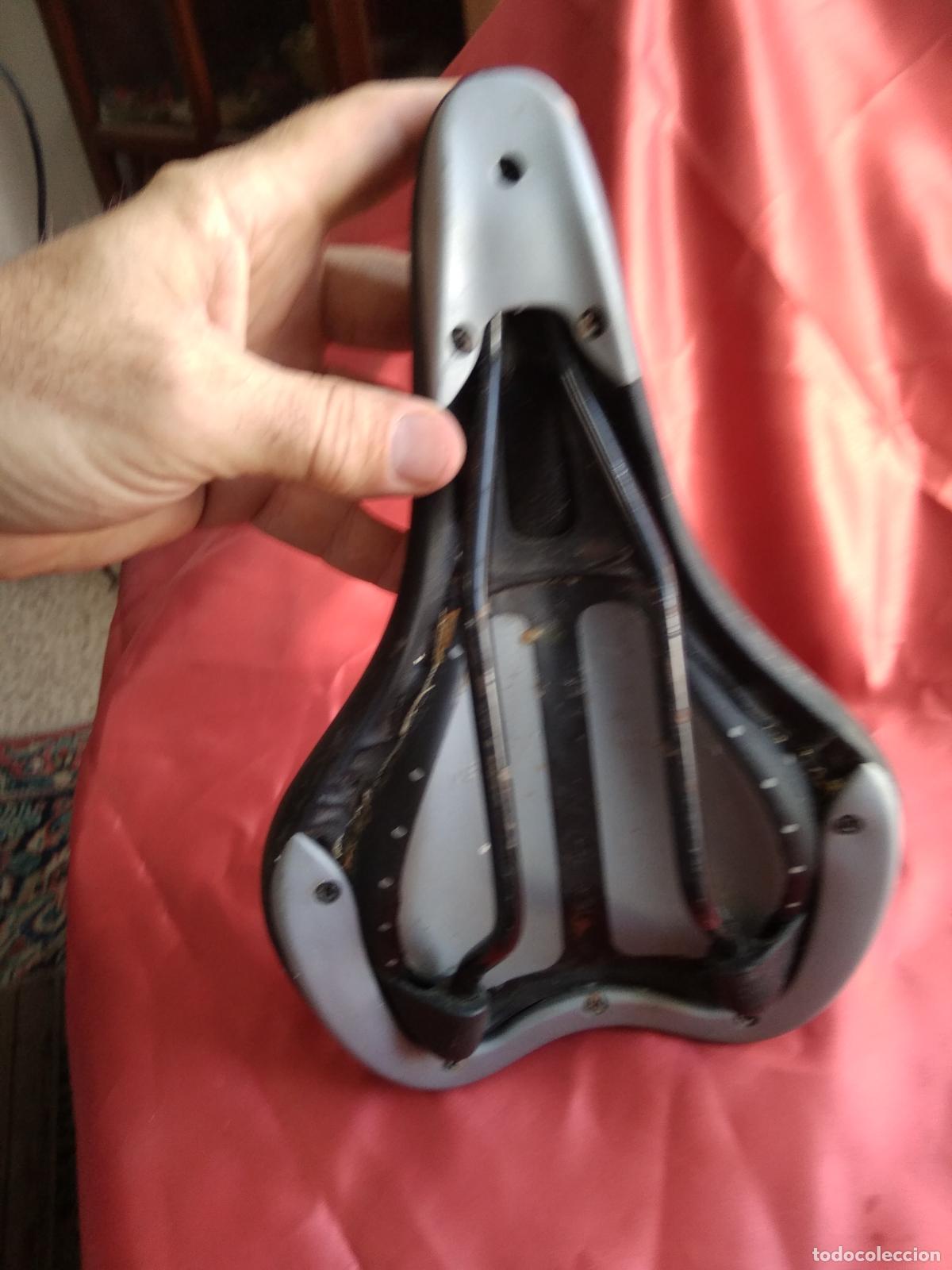 Segunda mano: Sill&iacute;n de bicicleta marca elops Caja 4 - Foto 5