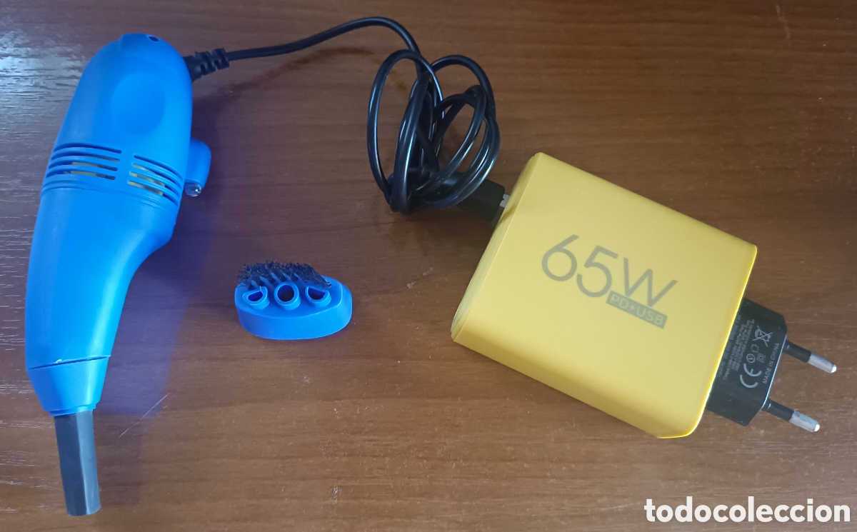 Segunda mano: Mini Aspirador de mano USB - Foto 1