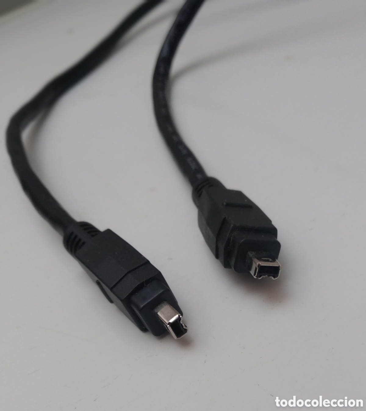 Segunda mano: Cable fireWire para pc/Mac 1394a Plug - Foto 4