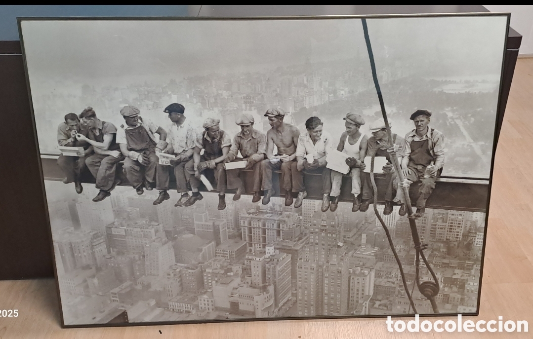 Segunda mano: Cuadro l&aacute;mina trabajadores viga - Foto 1