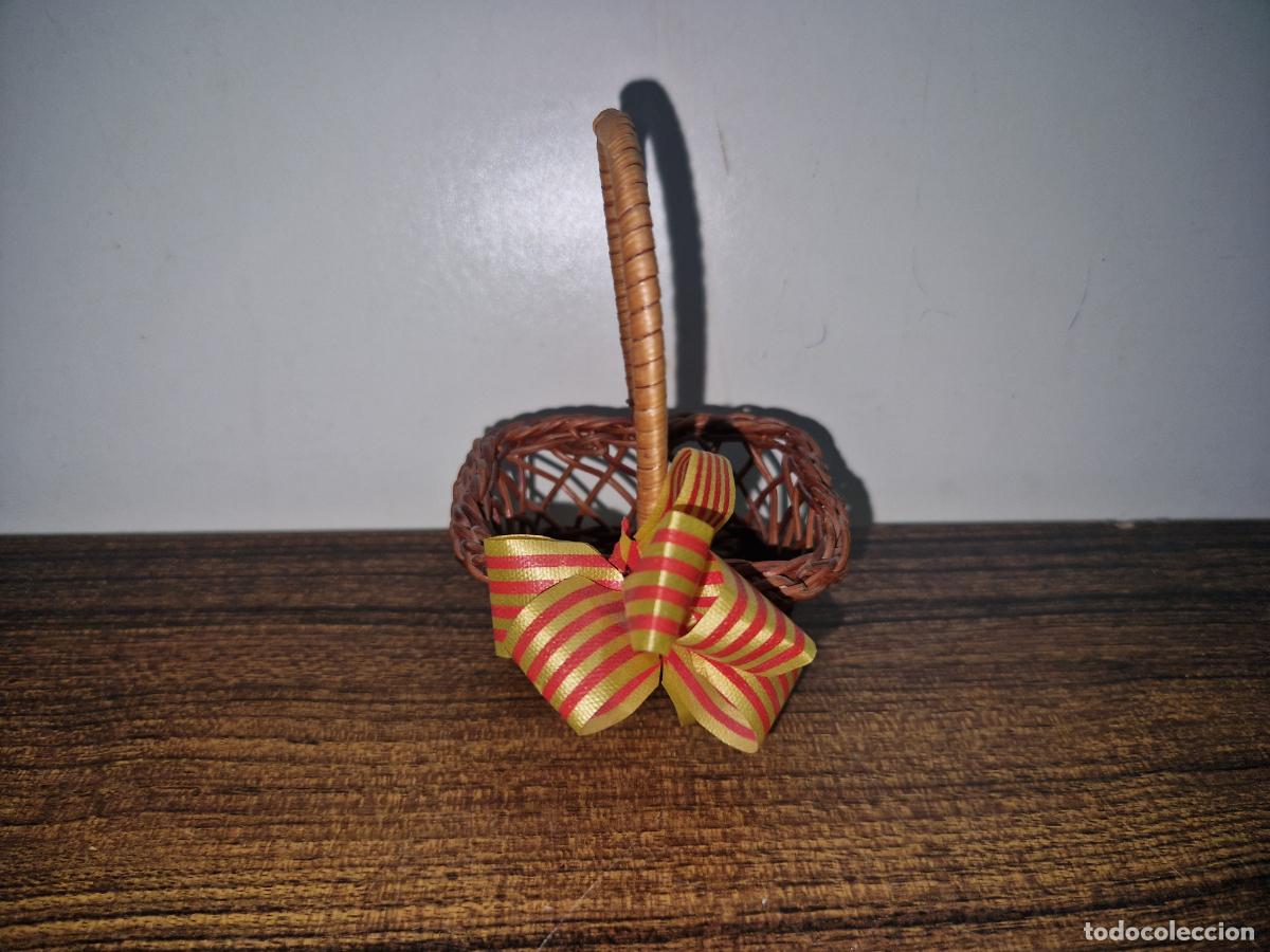Segunda mano: BONITA MINI CESTA TEJIDA - Foto 1