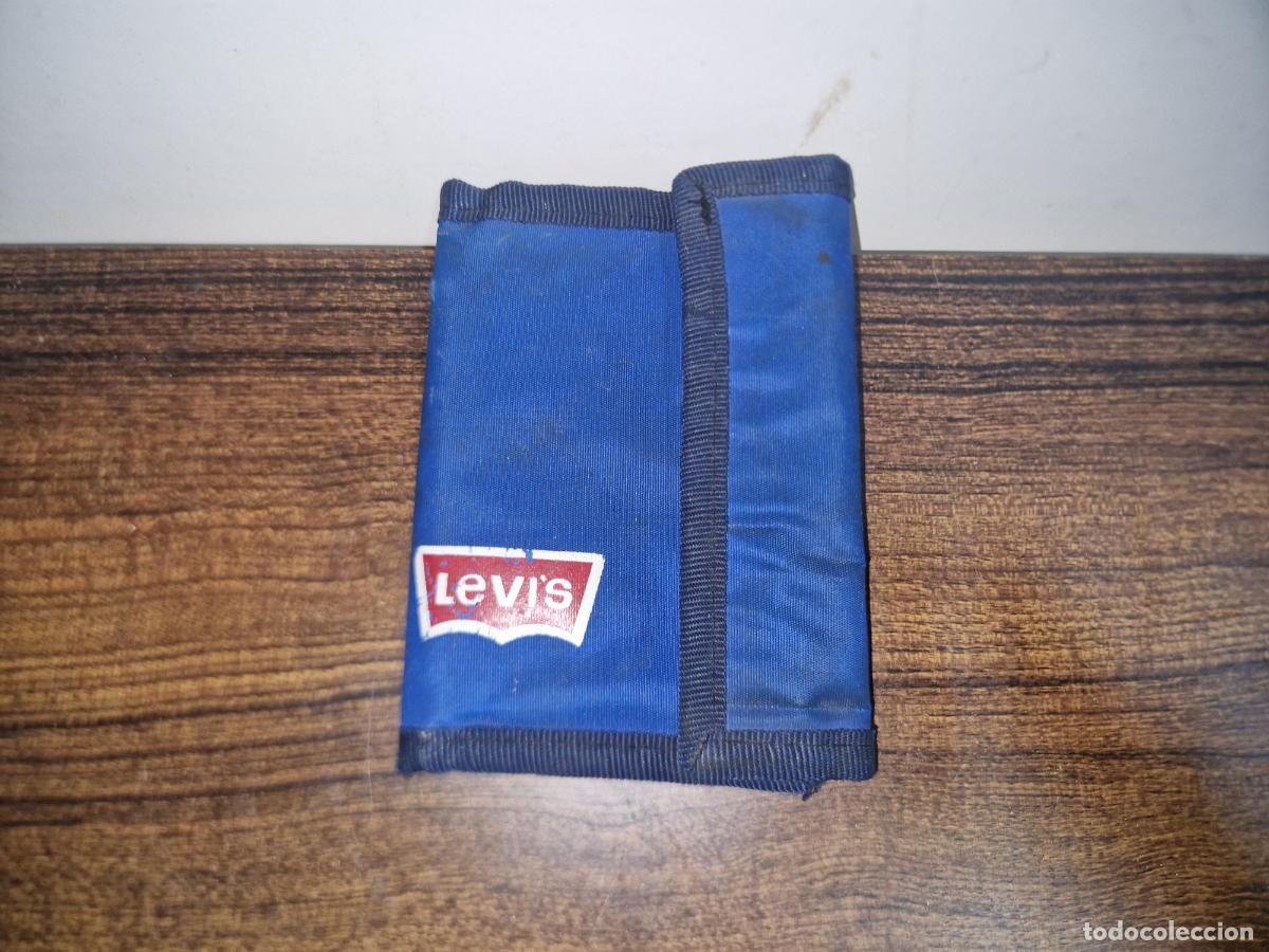 Segunda mano: BONITA CARTERA PARA HOMBRE. LEVIS - Foto 1