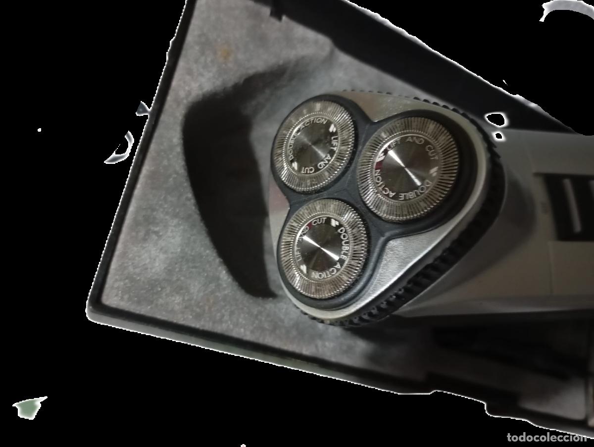 Segunda mano: M&aacute;quina de afeitar el&eacute;ctrica - Foto 2