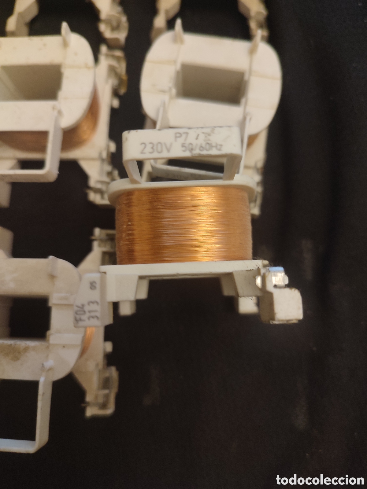 Segunda mano: Lote bobinas contactos telemecanique a 220v - Foto 2