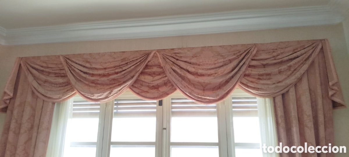 Segunda mano: Juego Cortinas con ca&iacute;das tipo Swag - Foto 1